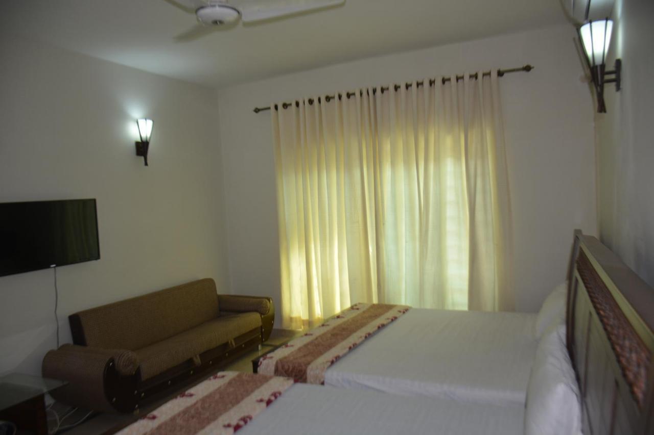 The Travelers Den Islamabad Exterior photo