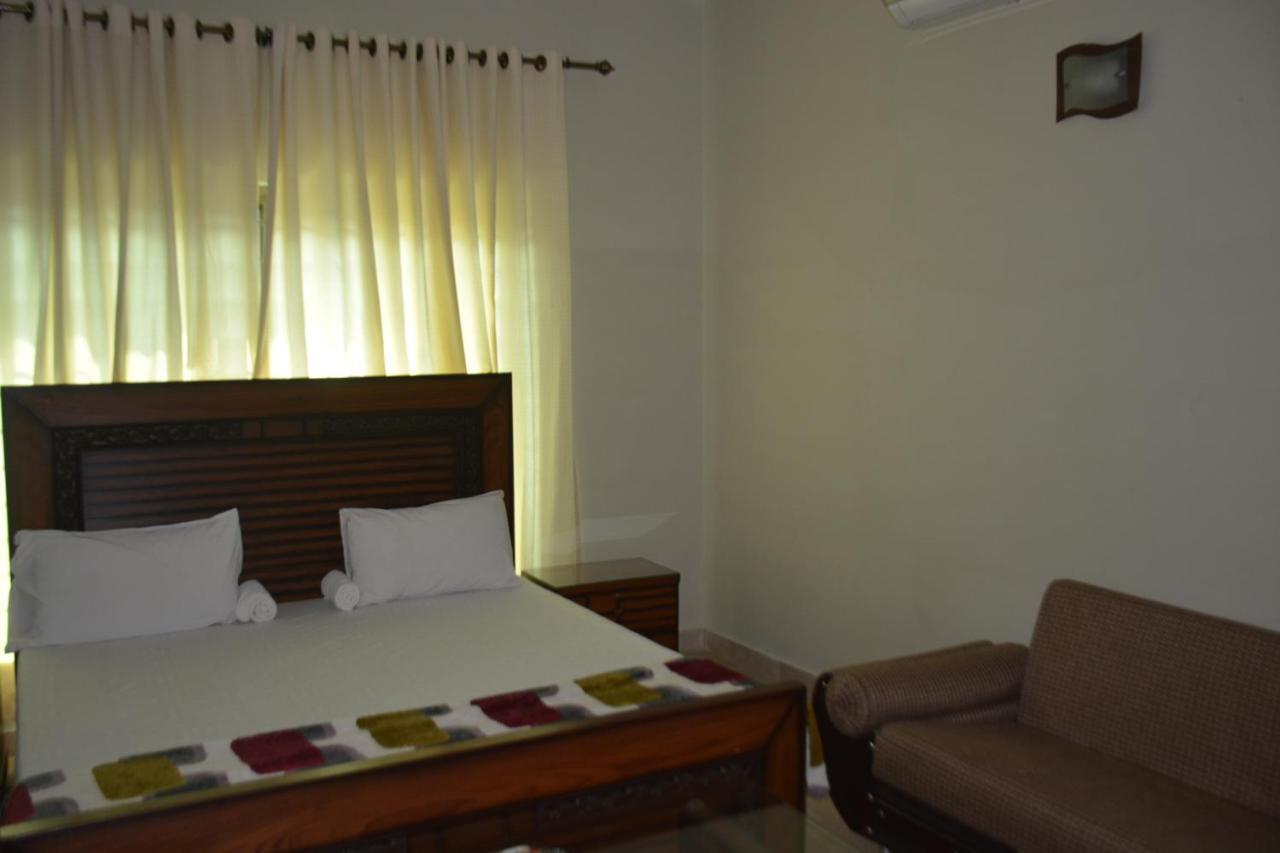 The Travelers Den Islamabad Exterior photo